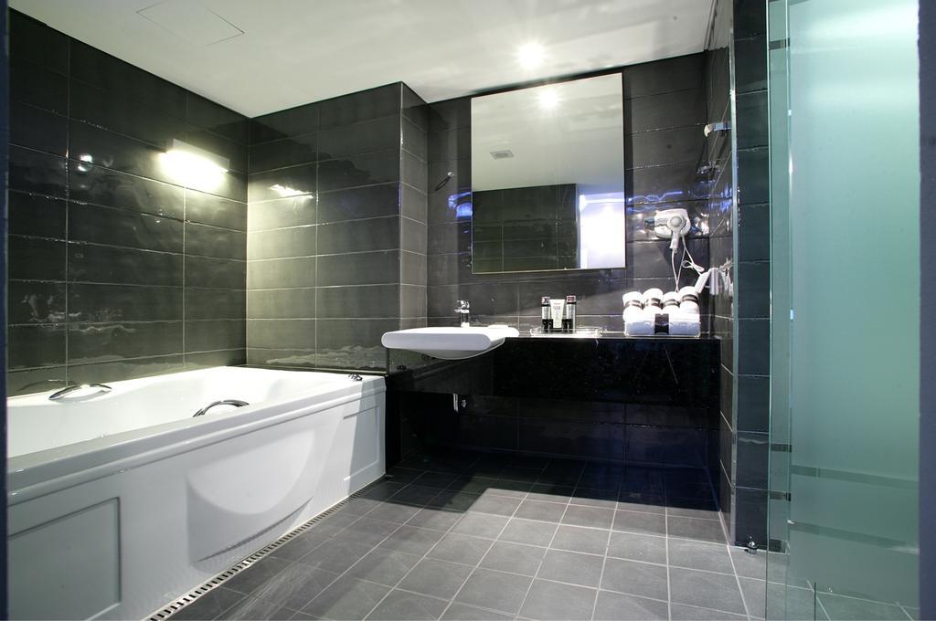 Antives Hotel Goyang Exterior photo